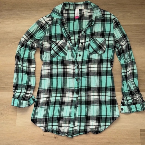 Women’s Fall Plaid button up Mint Green Black White Small - Picture 1 of 4